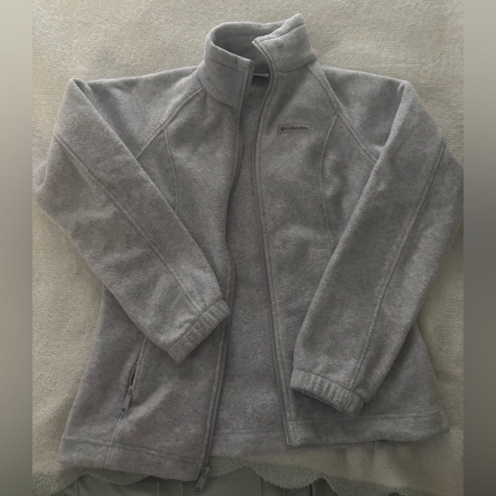 Columbia Women’s Zip-Up Gray fleece jacket